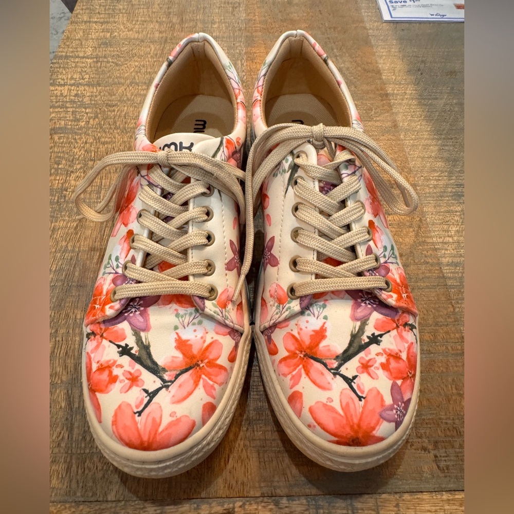 Mumka Floral Sneakers